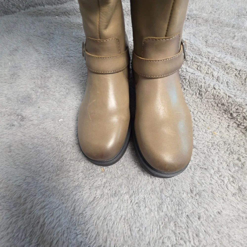 Lucky Brand Womens Riding Boots 7.5M Knee High Tan Leather Triple Buckle Low NEW